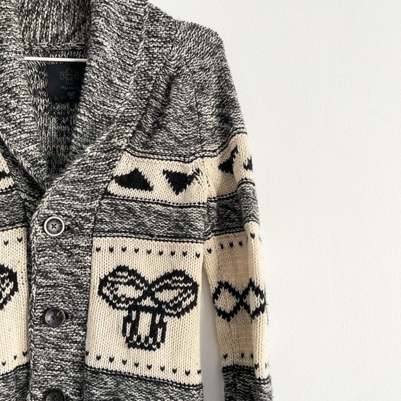 Aritzia TNA Black & White 100% Lambswool Knit Cardigan Shawl Collar Sweater Sz M - Picture 3 of 10